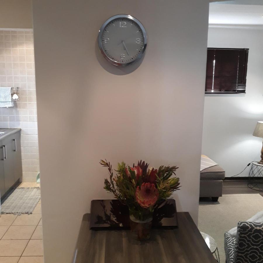 Fancy Pansy Apartment Germiston Exterior photo